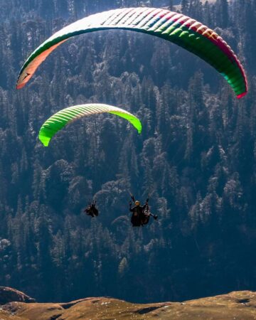 cropped-Paragliding-in-Himachal-1.jpg